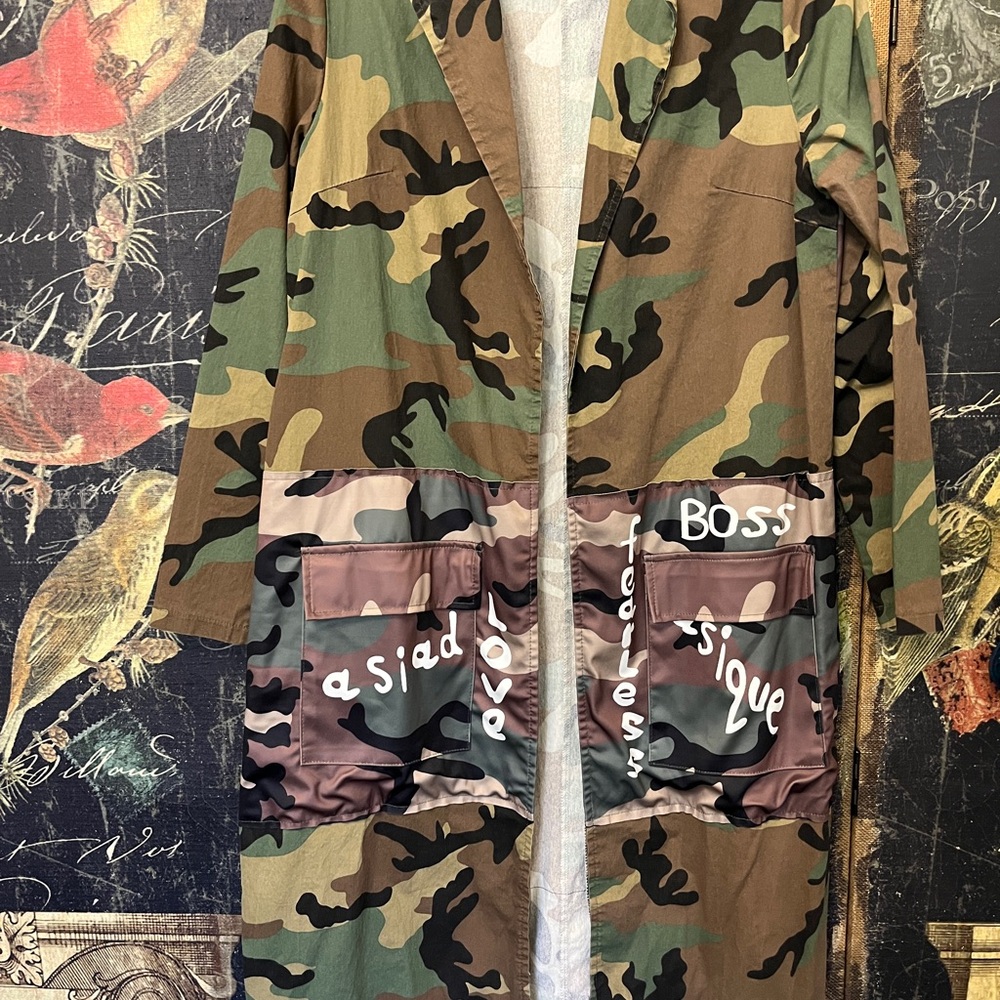 CAMO Trench Coat "There's Nothing Like a SISTAH" Graffiti Jacket Street Wear - Picture 5 of 11